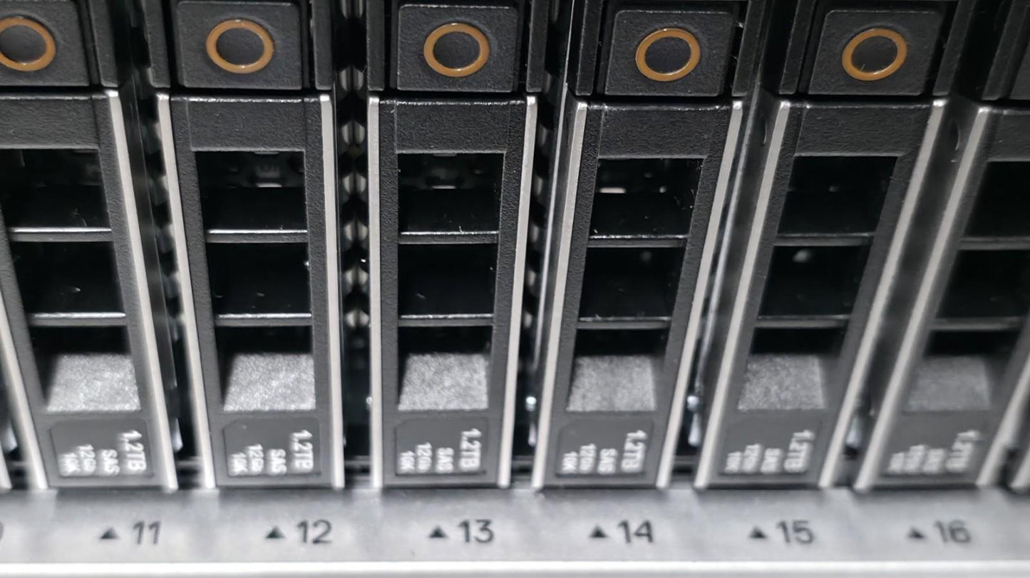 DELL PowerEdge R740XD Server 24 SFF 1x Xeon Gold 6234 3.3GHz 32GB RAM 22x1.2TB