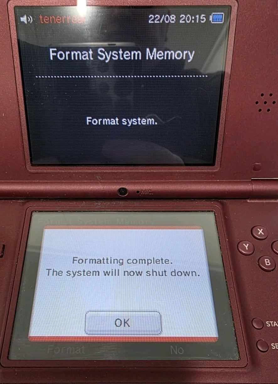 Nintendo DSi XL UTL-001 Burgundy Red Console Only Good Working PAL