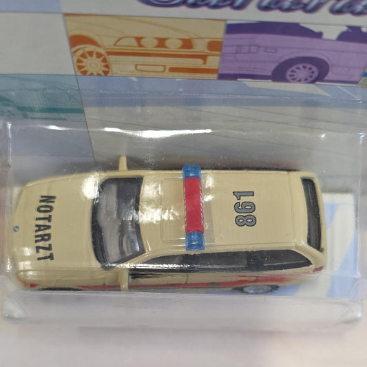 CARARAMA 1:72 Scale Notarzt German BMW Emergency Vehicle Diecast Model