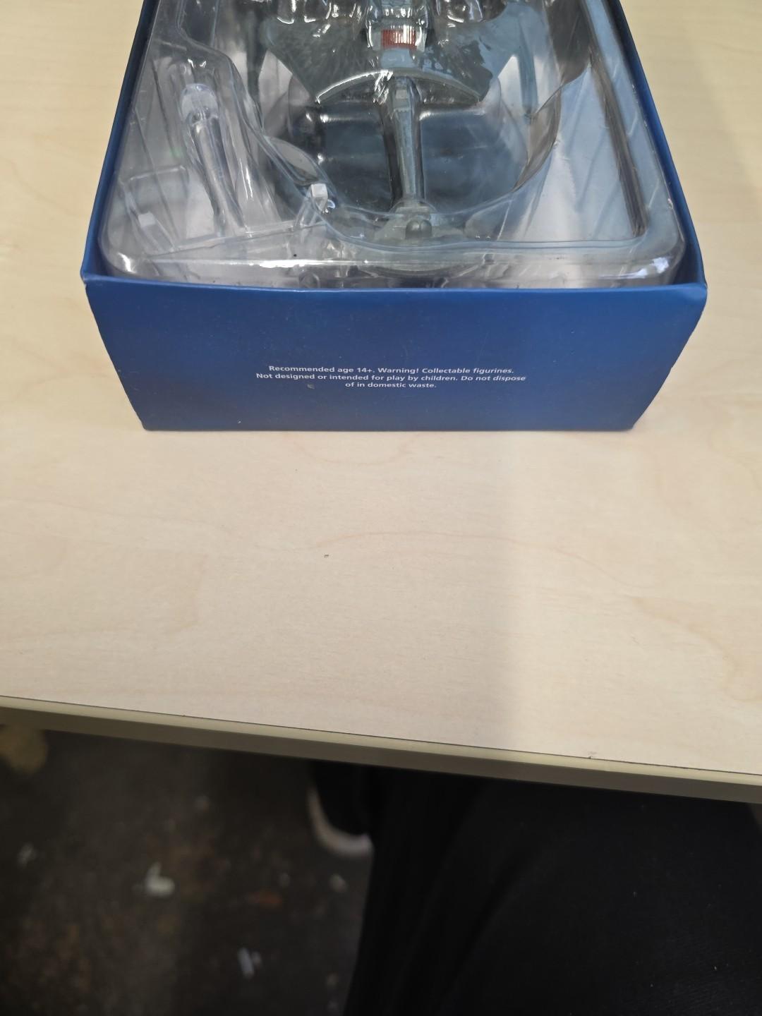 Eaglemoss Star Trek K't'inga Class Battlecruiser 0526-A/F Model With Stand