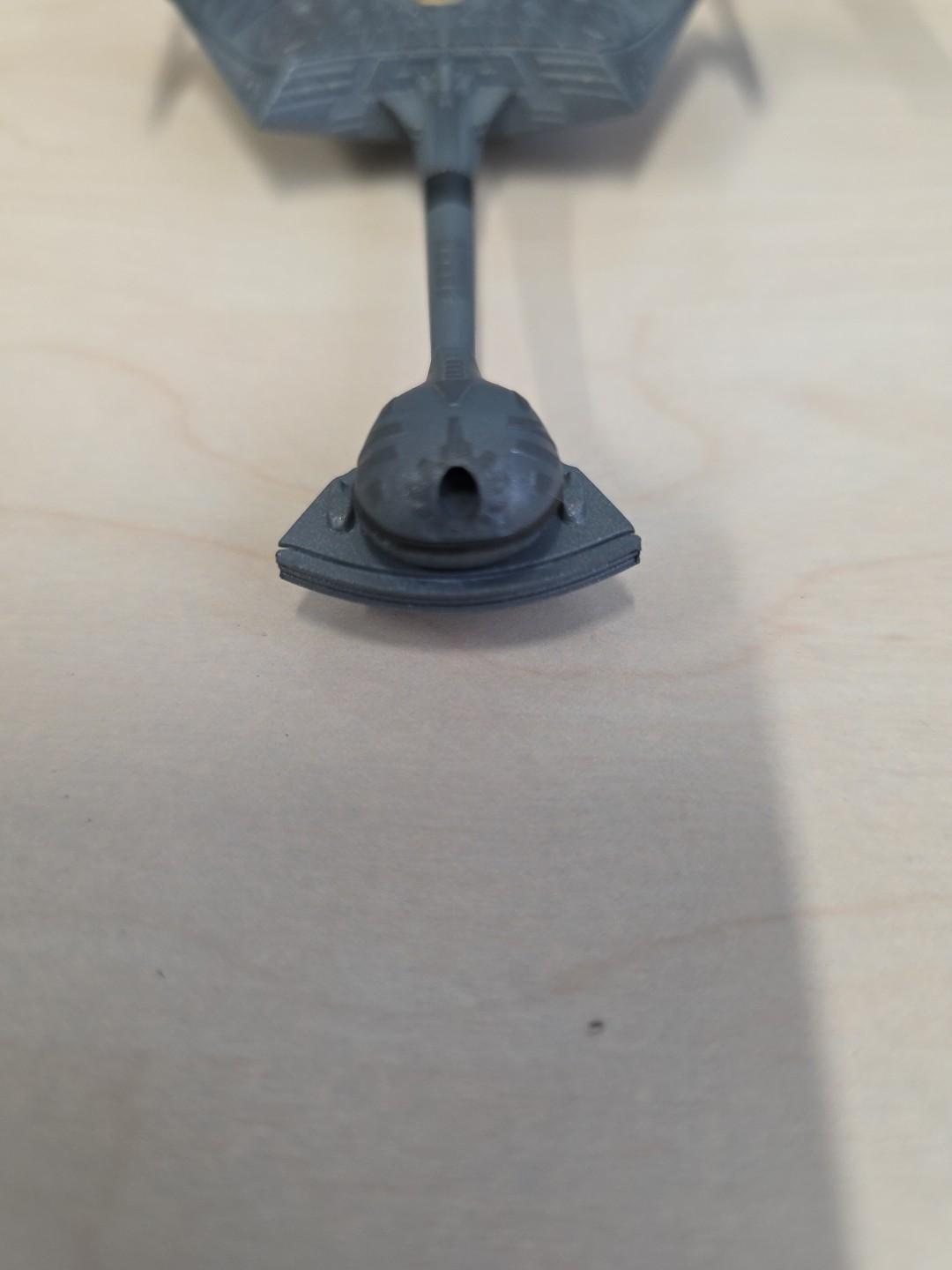 Eaglemoss Star Trek K't'inga Class Battlecruiser 0526-A/F Model With Stand