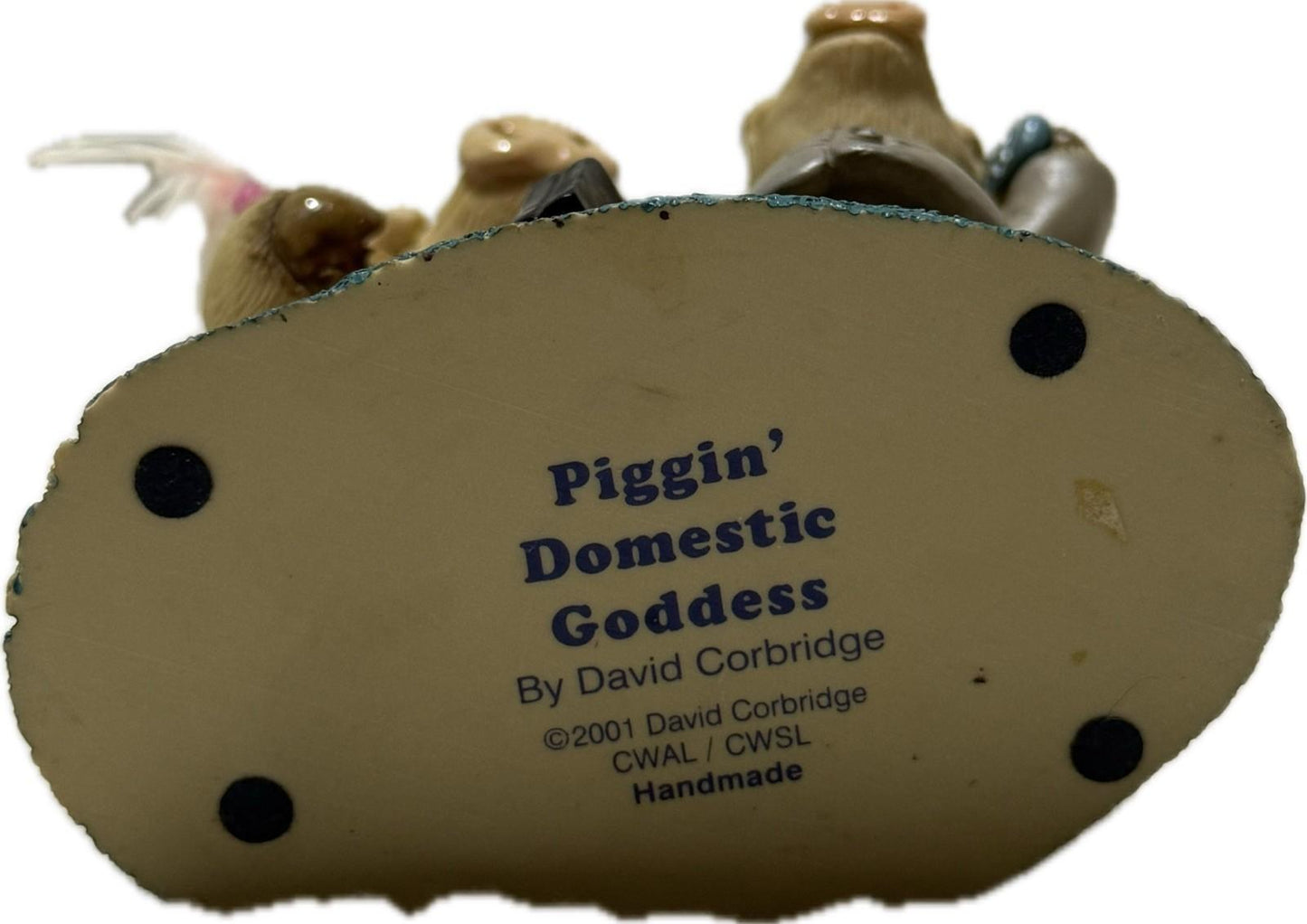 Piggin Domestic Goddess 2001 David Corbridge Ceramic Figurine