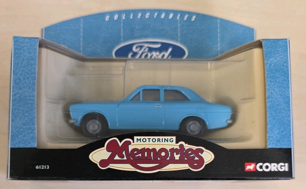 Corgi Ford Cortina Mk2 Motoring Memories 61213 Boxed Die-Cast