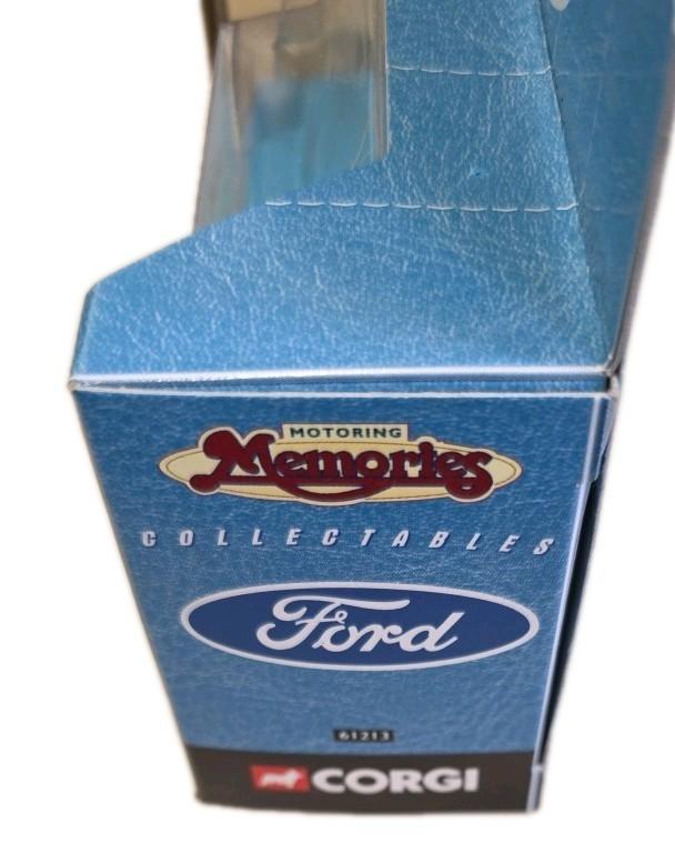 Corgi Ford Cortina Mk2 Motoring Memories 61213 Boxed Die-Cast