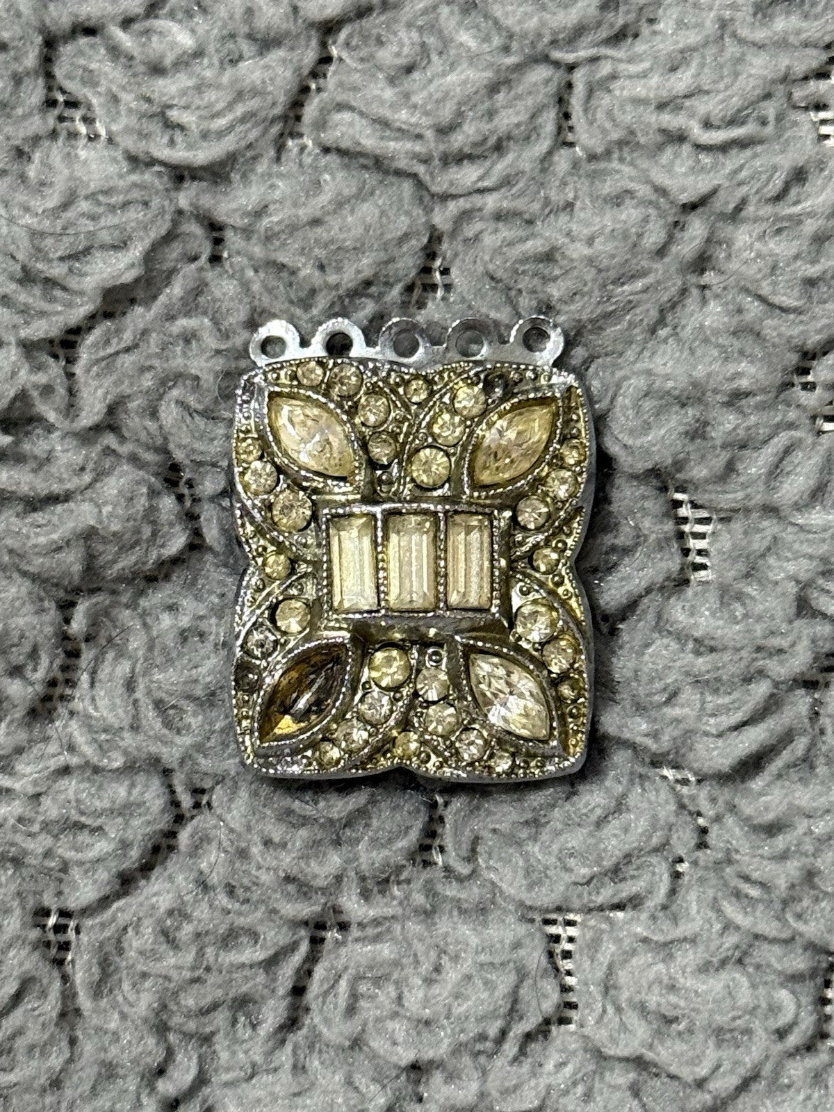 Ladies Silver Coloured Pendant Costume Jewellery Unfinished