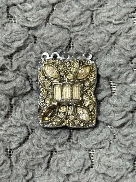 Ladies Silver Coloured Pendant Costume Jewellery Unfinished