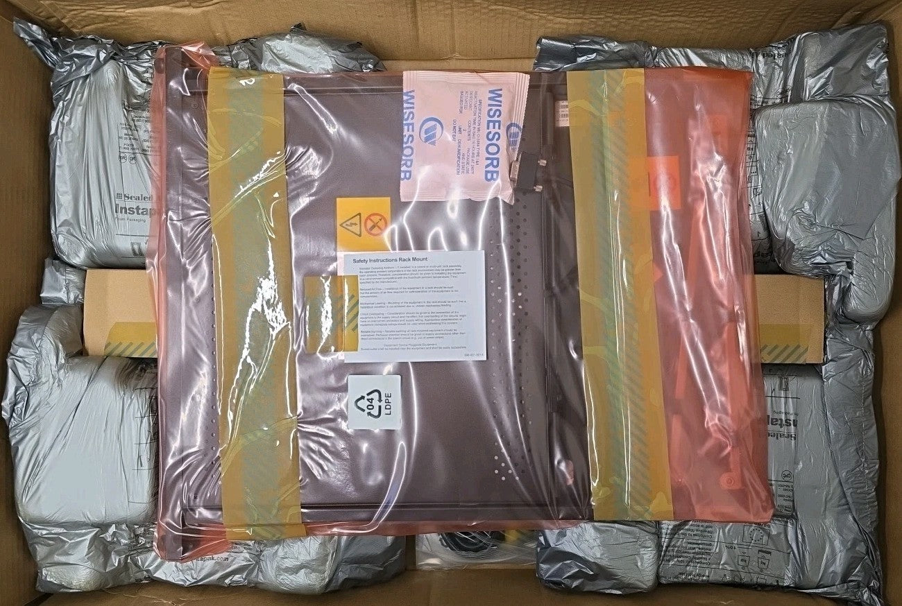 IBM 46M5213 1U 17-Inch Flat Panel Monitor Console Kit Rack Mount