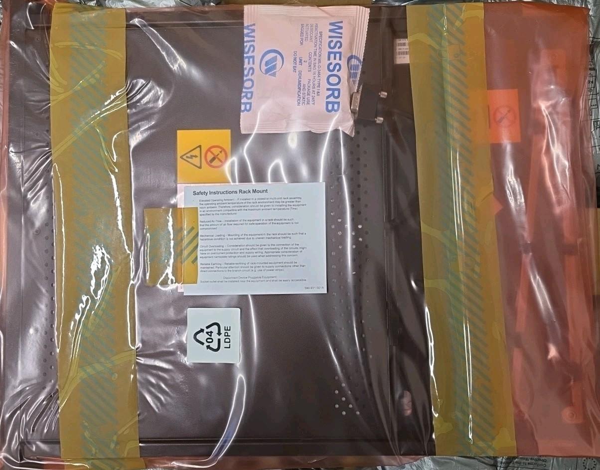 IBM 46M5213 1U 17-Inch Flat Panel Monitor Console Kit Rack Mount