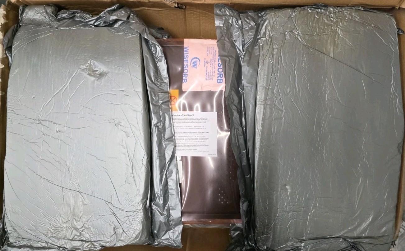 IBM 46M5213 1U 17-Inch Flat Panel Monitor Console Kit Rack Mount