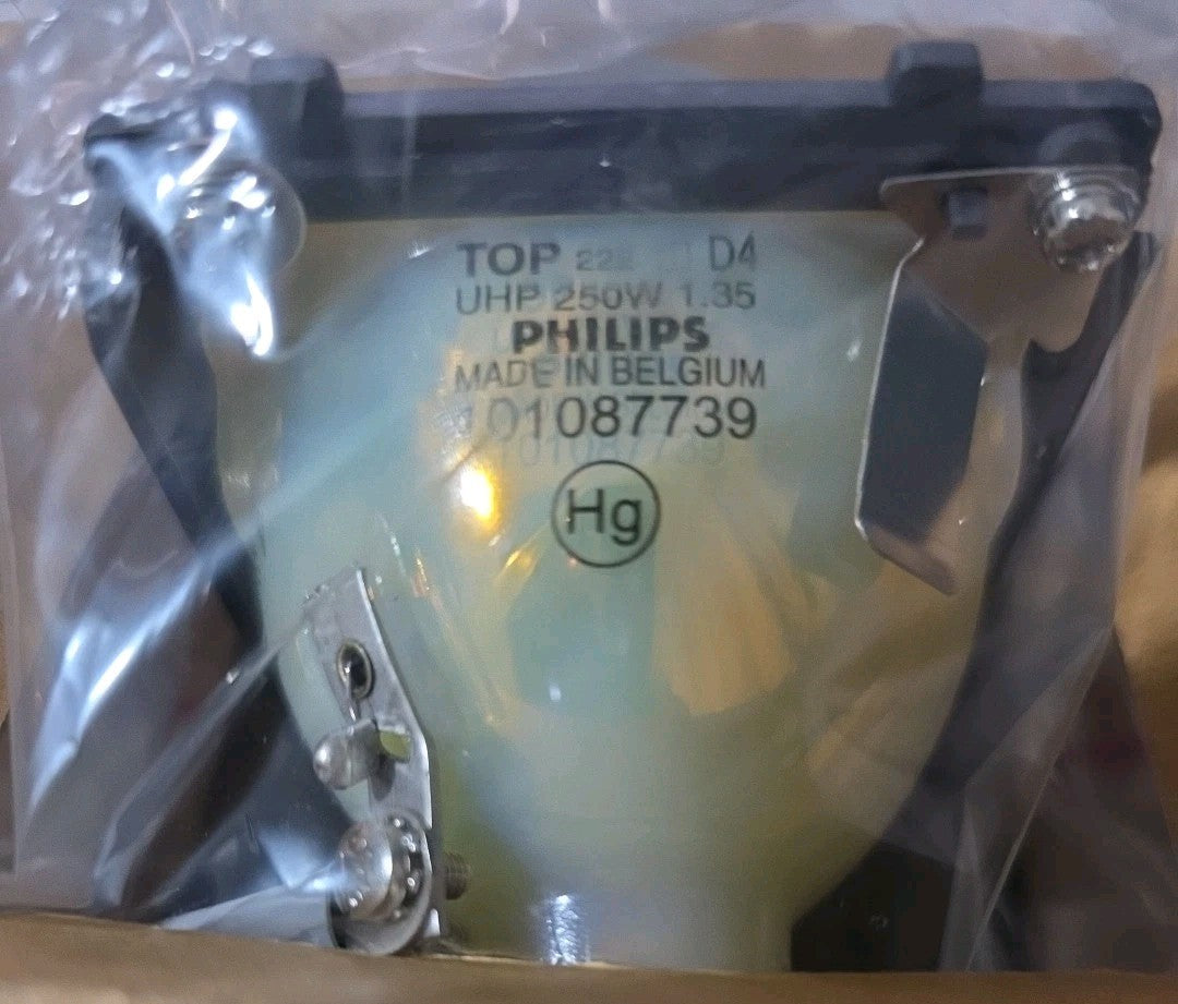 Philips EP757 Projector Lamp with OEM Philips UHP Bulb Replacement