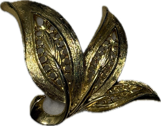 Gold Leaf Brooch Pin Costume Jewellery Elegant Accessory