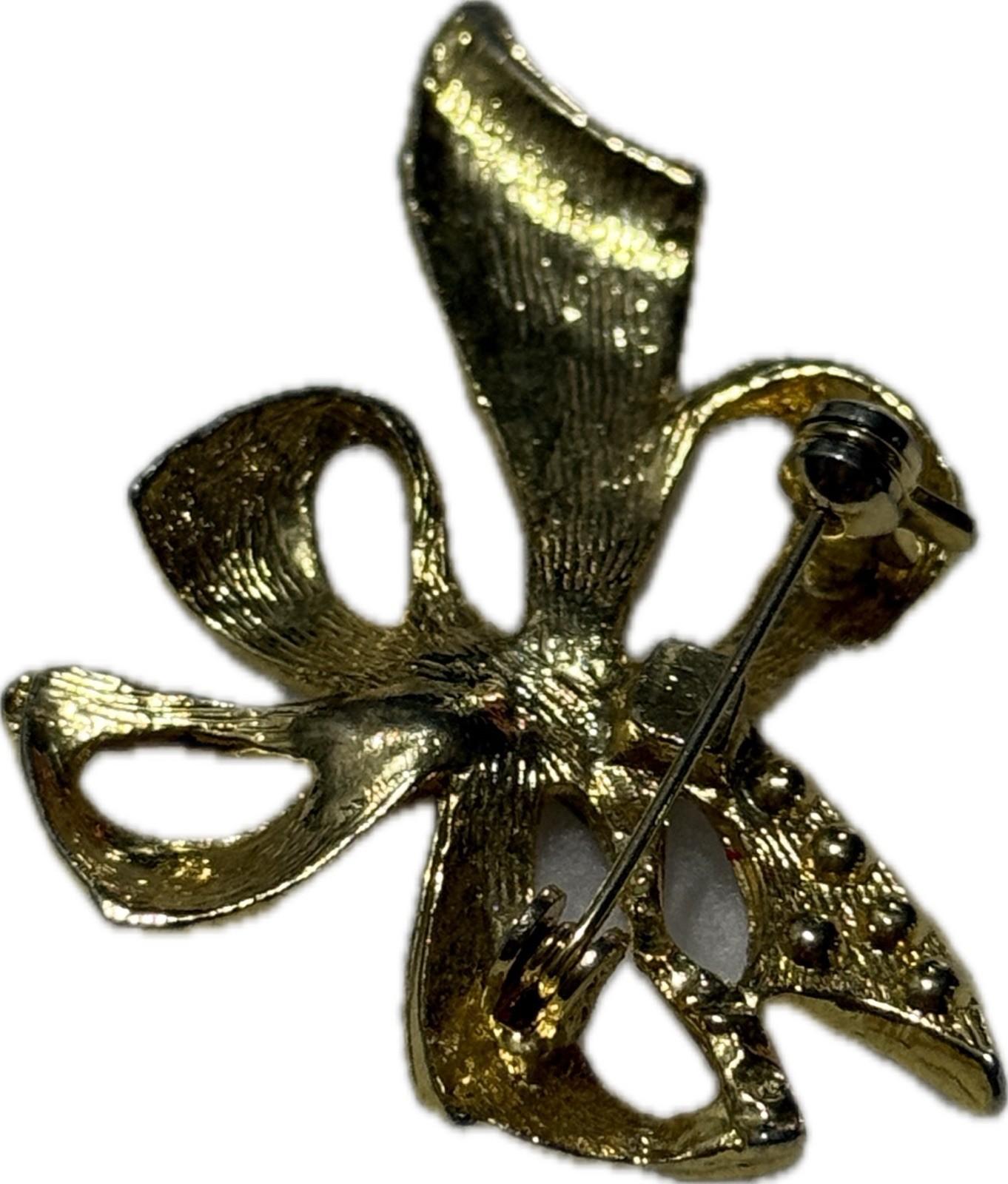 Gold Silver Brooch Pin Costume Jewellery Elegant Accessory