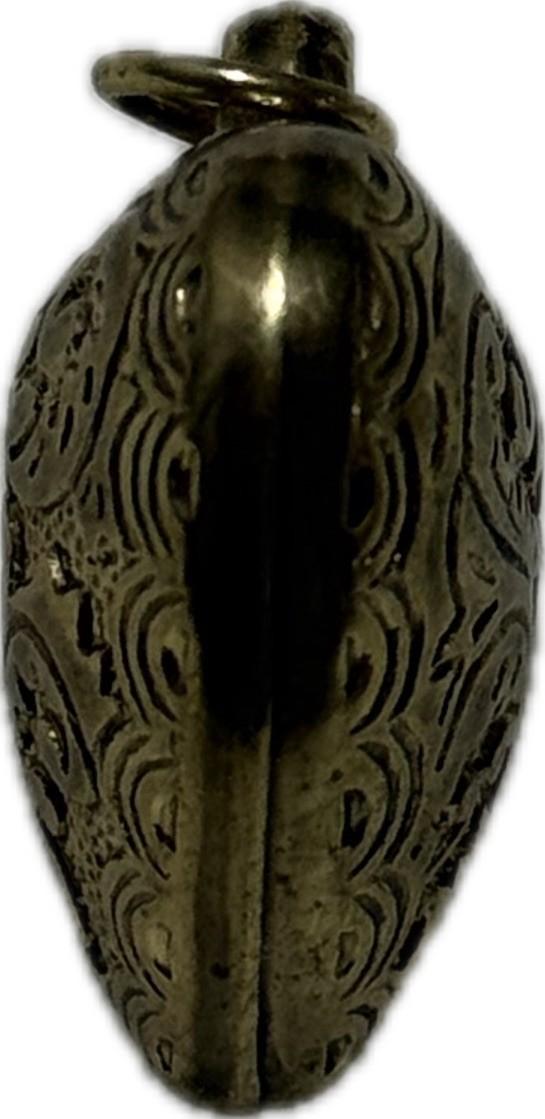 Gold Heart Pendant Costume Jewellery Elegant Accessory